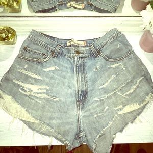 Levi cut offs